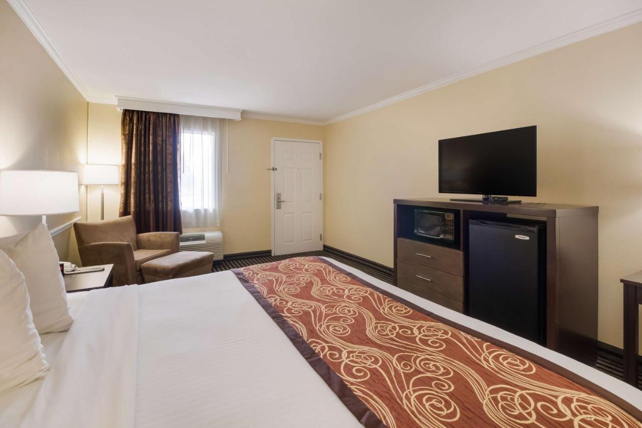 Best Western - Mckenzie Kültér fotó